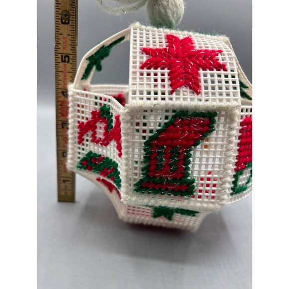 Vtg Handmade Plastic Canvas Christmas‎ Ornament Red Green Hanging Decor - Picture 6 of 7